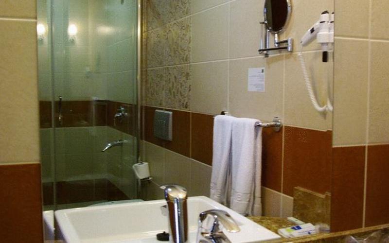 Dream Hill Asia Business Deluxe Hotel