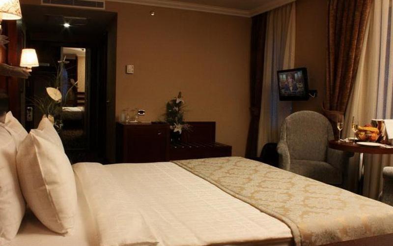 Dream Hill Asia Business Deluxe Hotel