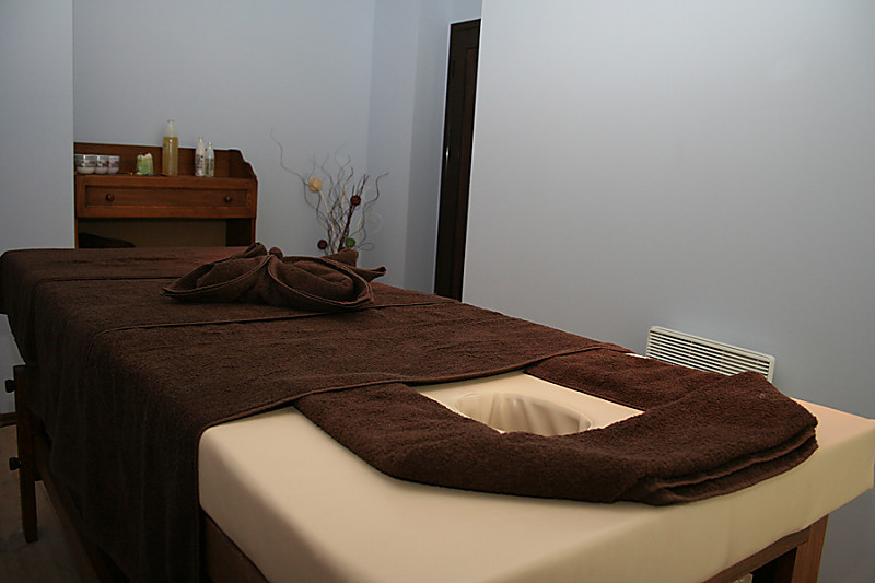 Grand Royale Apartment Complex & Spa