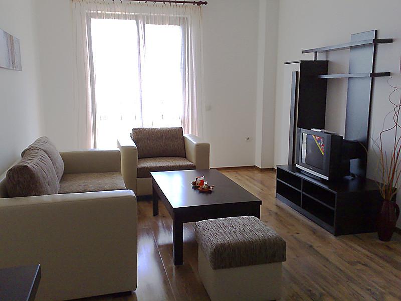 Grand Royale Apartment Complex & Spa