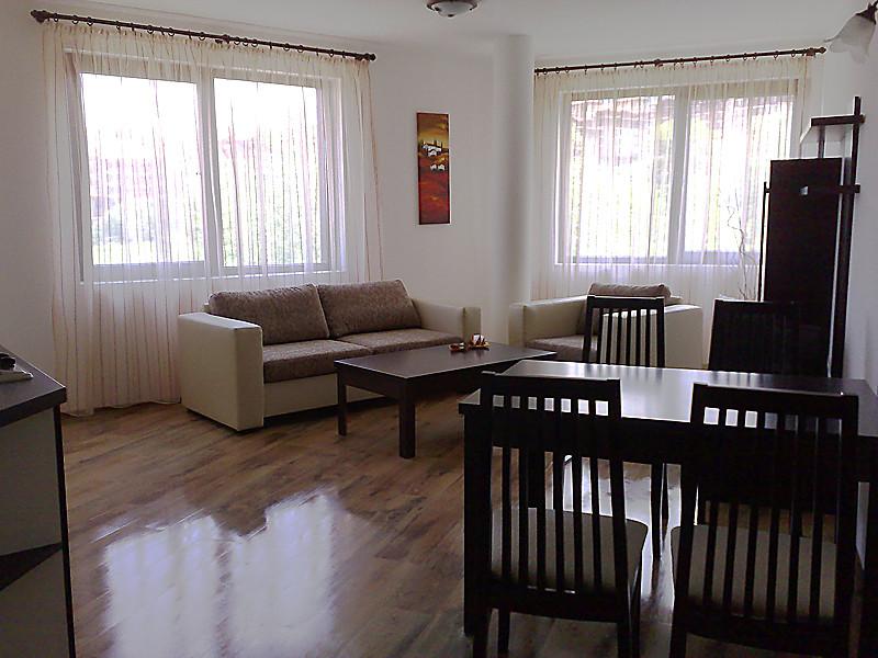 Grand Royale Apartment Complex & Spa