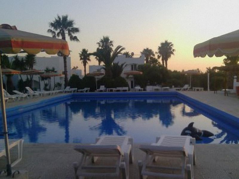 Summer Village Hotel