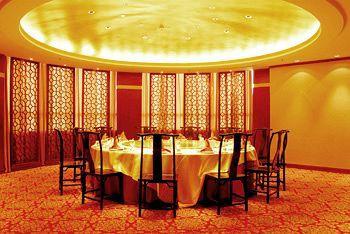 Shanghai Airlines Travel Hotel Pudong Airport