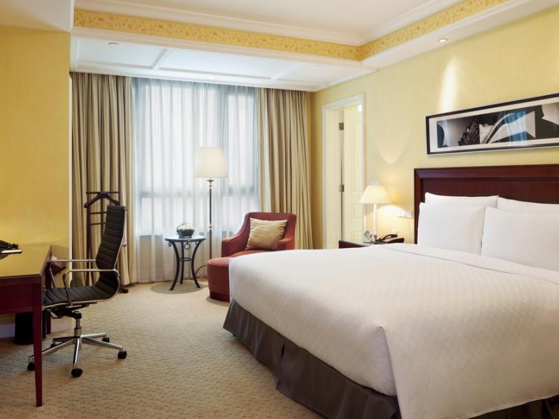 Crowne Plaza Century Park