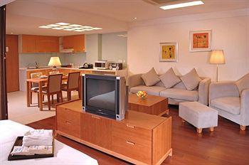 Gloria Plaza Hotel Kangqiao