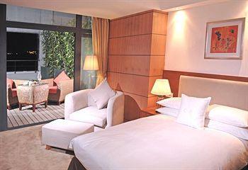Gloria Plaza Hotel Kangqiao