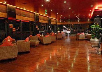 Gloria Plaza Hotel Kangqiao