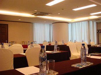 Golden Tulip Ashar Suites City Centre