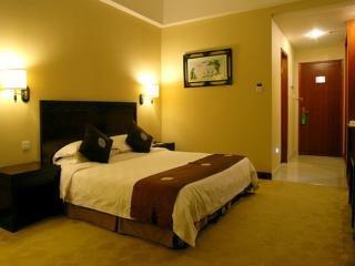 July Plaza International Hotel