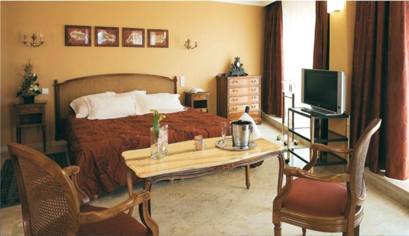 Best Western Cannes Riviera