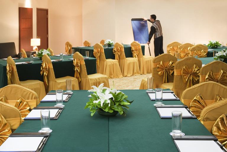 Ariva Beijing West Hotel