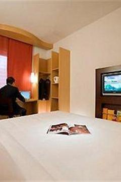 Отель Ibis Lianyang Hotel Китай, Шанхай, фото 5
