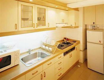 Metropark Service Apartment