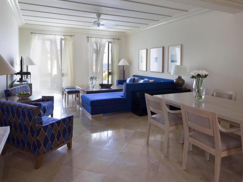 Anassa Hotel