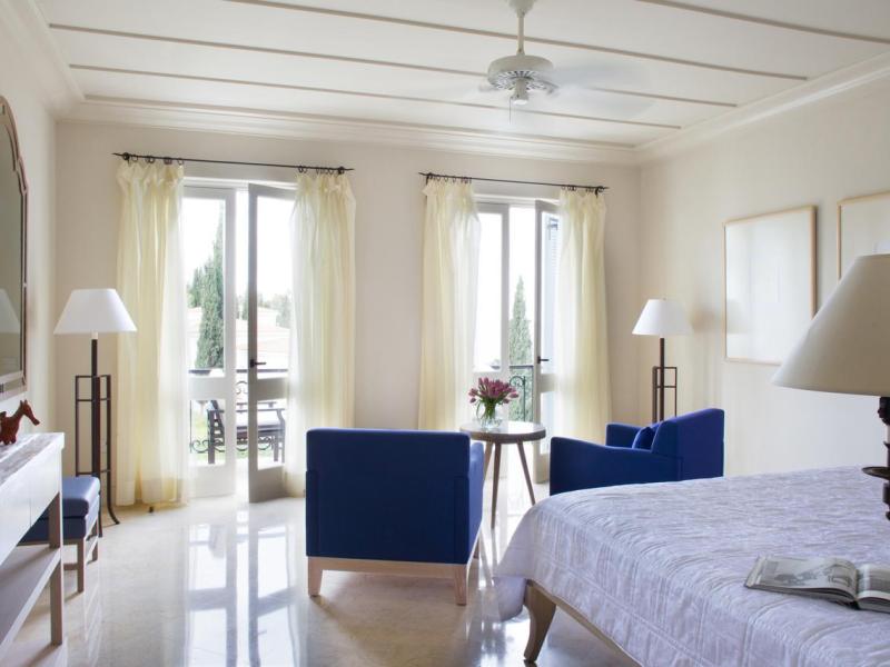 Anassa Hotel