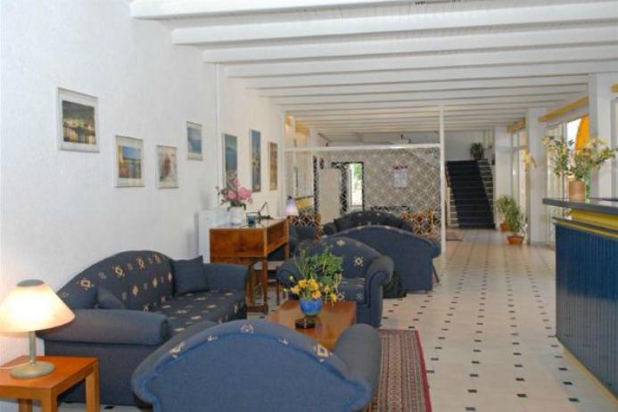 Feakio Hotel
