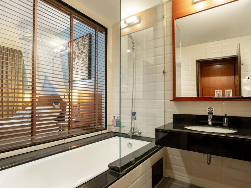 Deevana Plaza Krabi Aonang Hotel