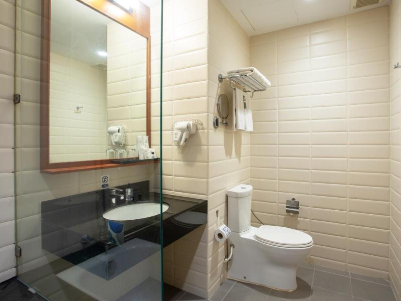 Deevana Plaza Krabi Aonang Hotel