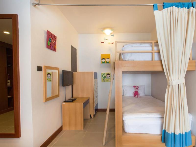 Deevana Plaza Krabi Aonang Hotel