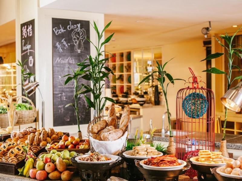 The St. Regis Sanya Yalong Bay