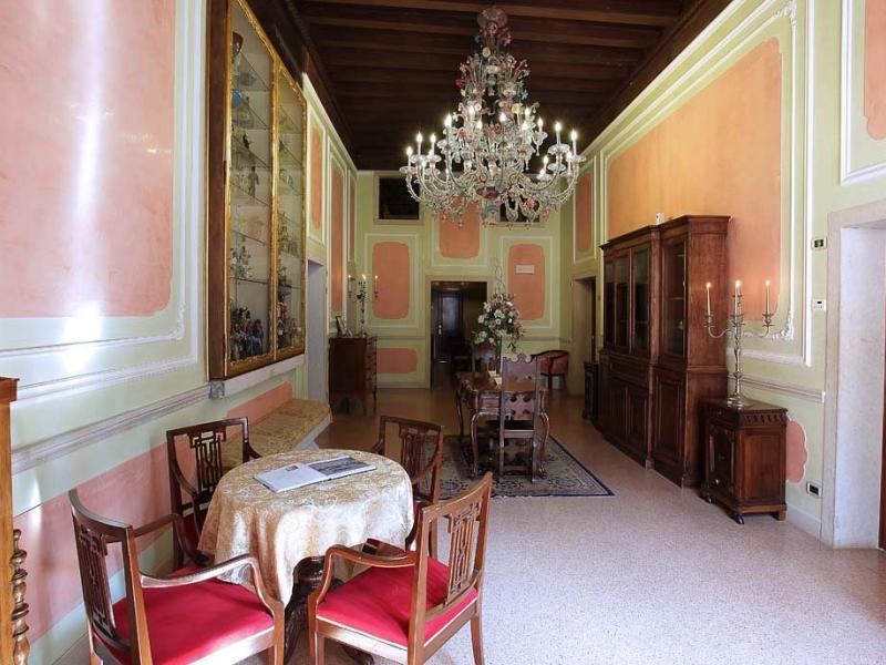 Hotel San Moise