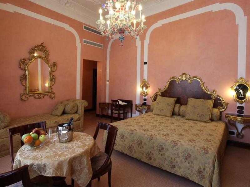 Hotel San Moise