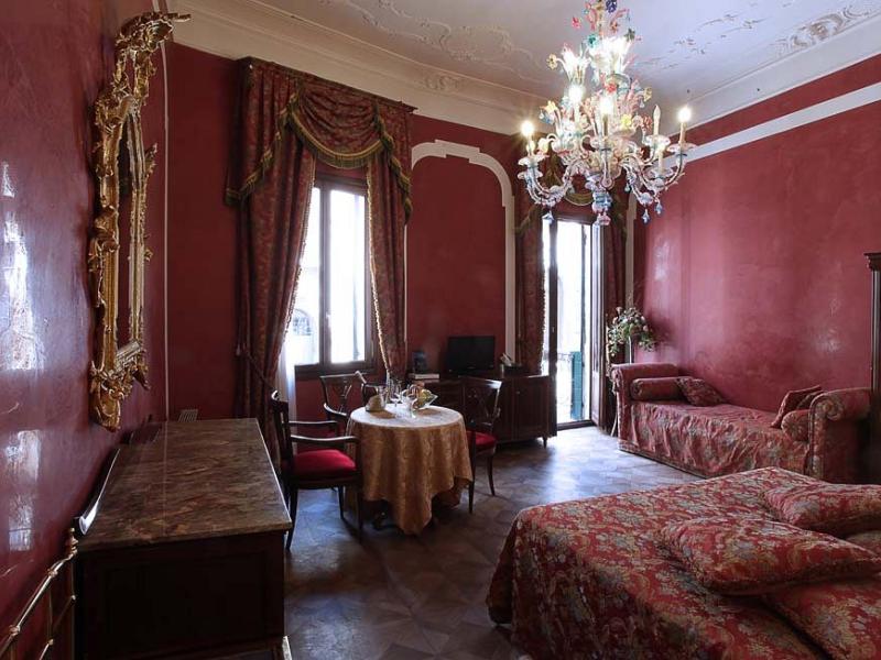 Hotel San Moise