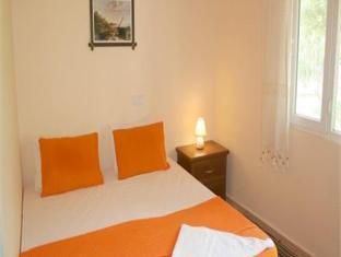 Canada Hotel & Bungalows