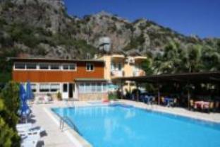 Canada Hotel & Bungalows