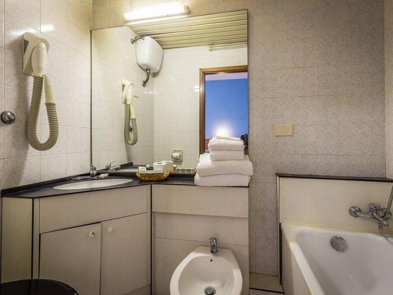 Hotel Real