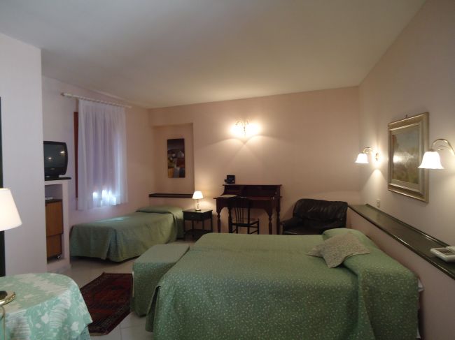 Al Madarig Hotel