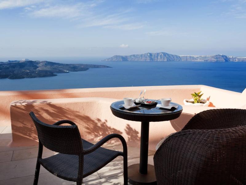 Nefeles Luxury Suites