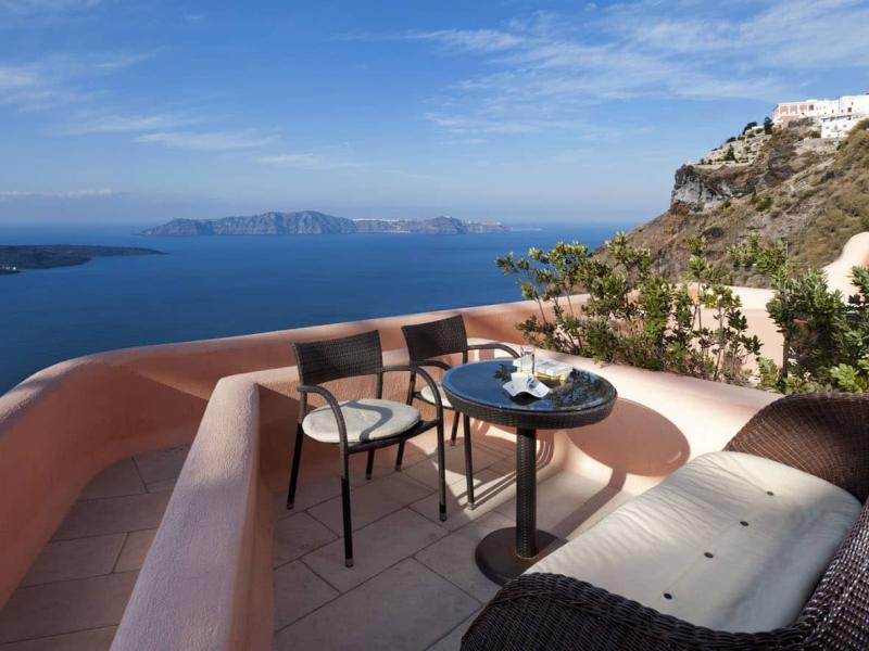 Nefeles Luxury Suites