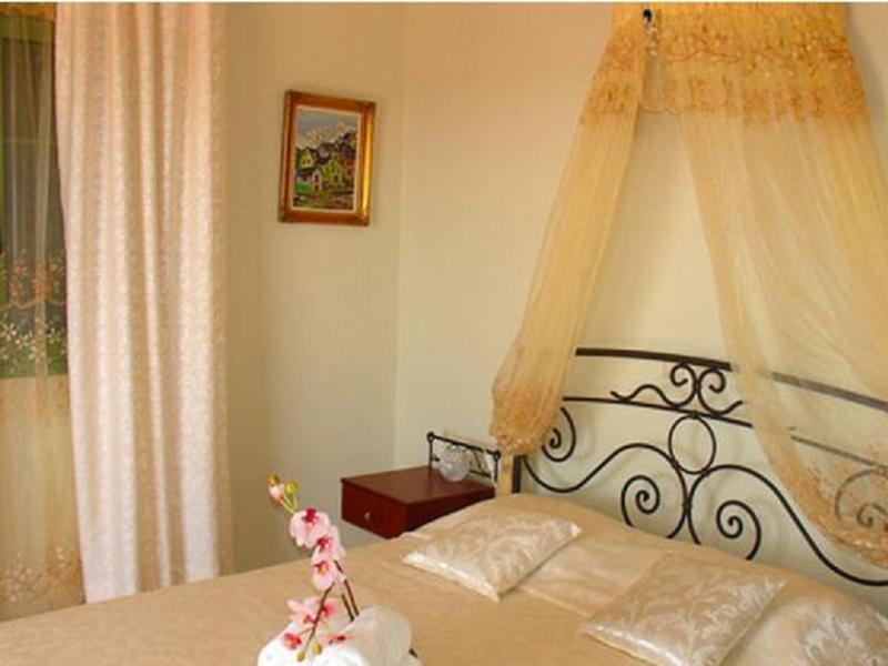 Monambeles Villas