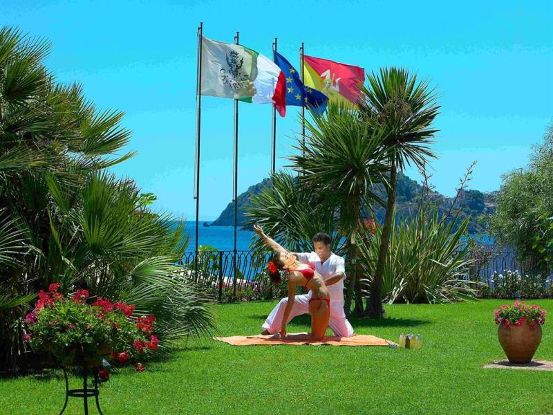 Caparena Hotel & Wellness Club