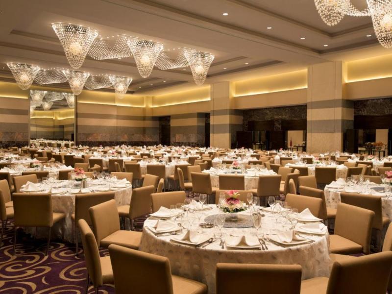 Millennium Al Rawdah Hotel