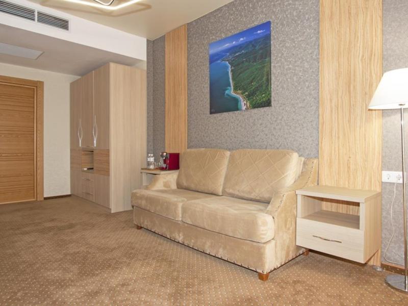 Sunmarinn Resort Hotel