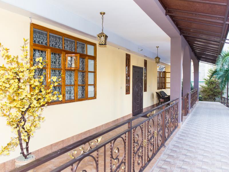 Бриз-Адлер (ул. Чкалова)