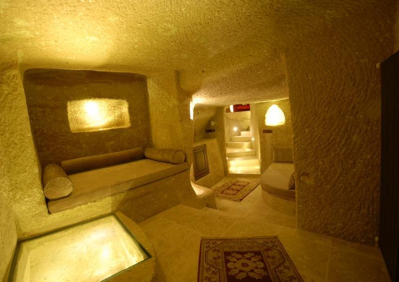 MDC CAVE HOTEL