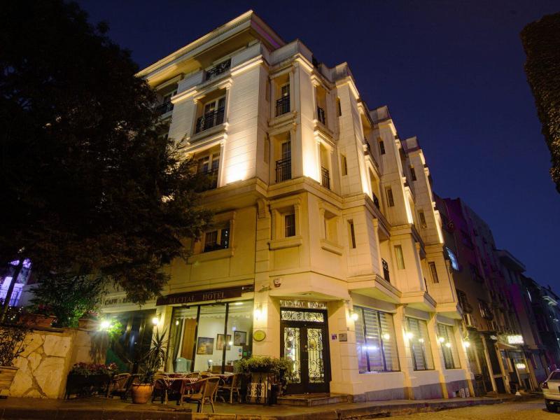 Recital Hotel