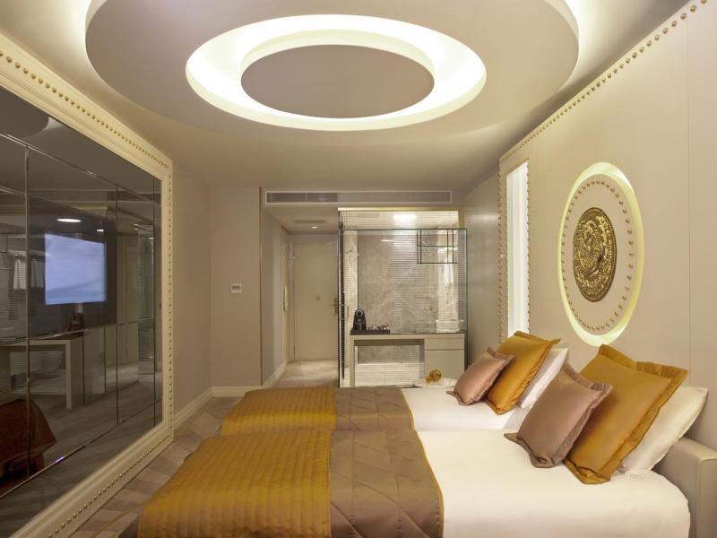Sura Design Hotel & Suites