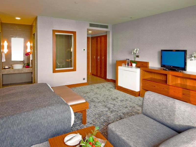 The Green Park Pendik