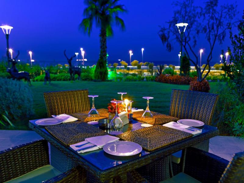 The Green Park Pendik