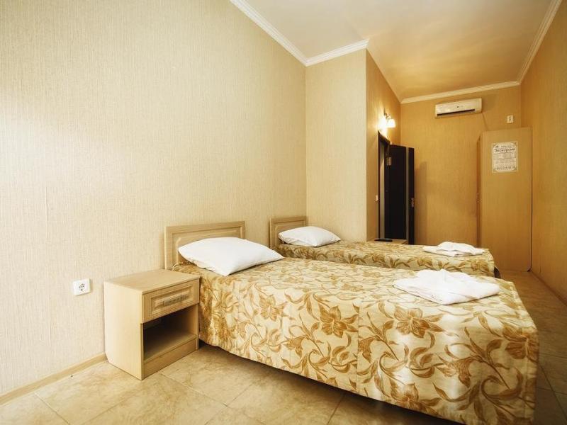 Частная гостиница Марта (Просвещения 138)