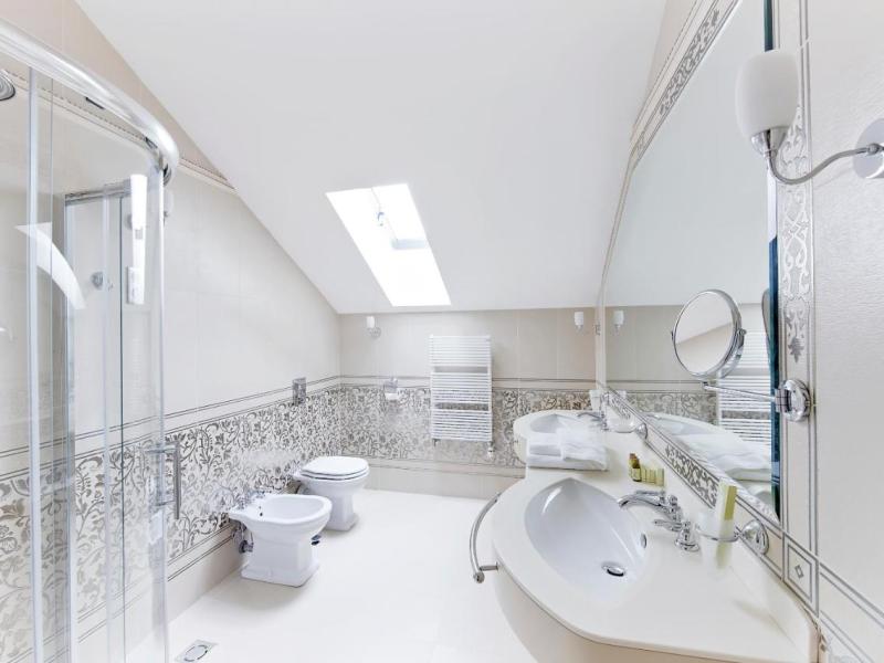 Двор Подзноева (Главный корпус)