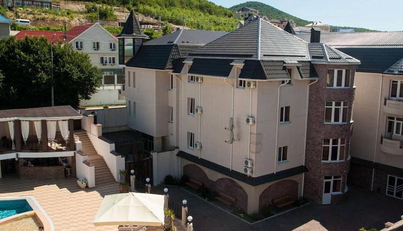 Гостиничный комплекс Дельмонт