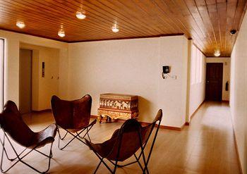 Randholee Luxury Resort