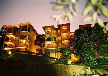 Randholee Luxury Resort