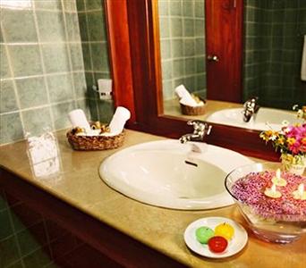 Randholee Luxury Resort