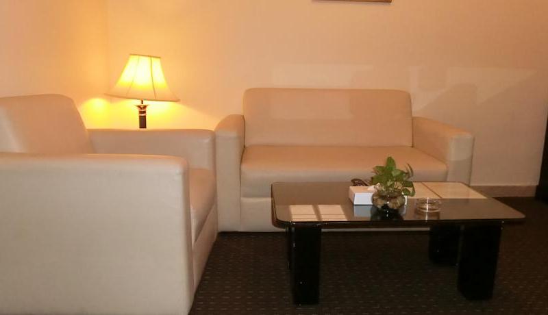 Al Muraqabat Plaza Hotel Apartments